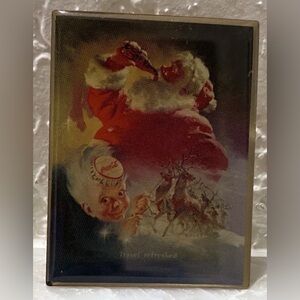 Coca-Cola Christmas Holiday Santa W/Mrs Claus Lapel Pin “Travel Refreshed”